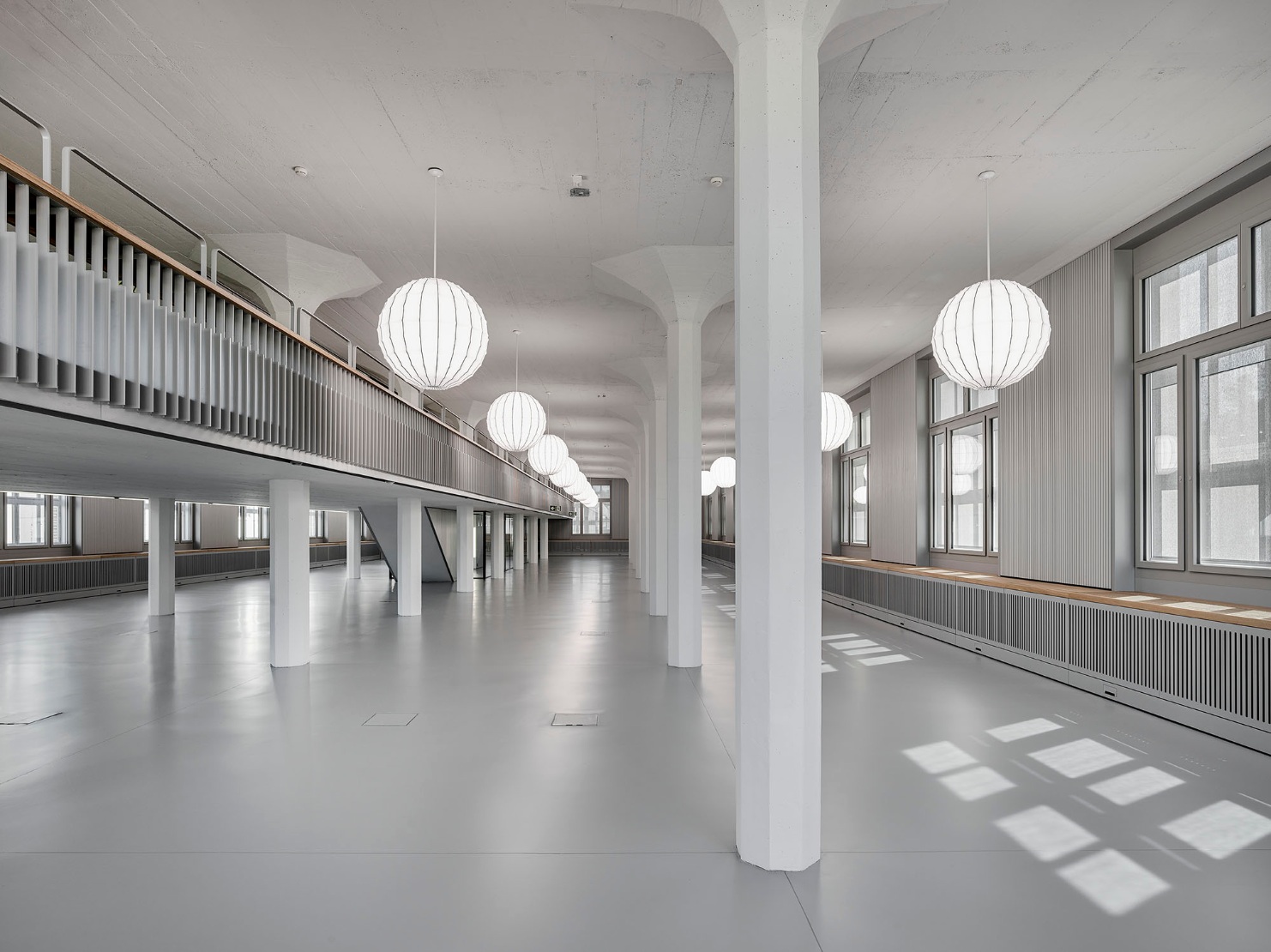 Vue dans le hall vide des nouveaux bureaux de Givaudan, qui abritait autrefois l’ancienne usine de soupe Maggi