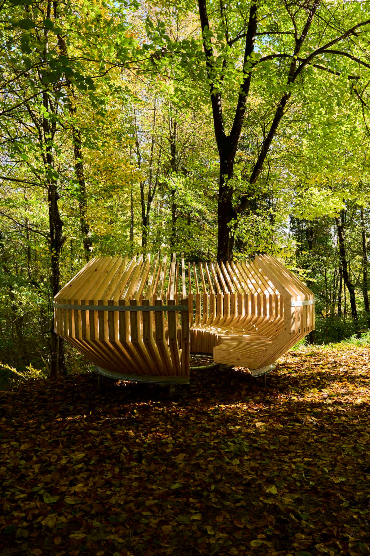 Holzobjekt "Decision Cocoon" im Resilienz-Parcours in Zürich