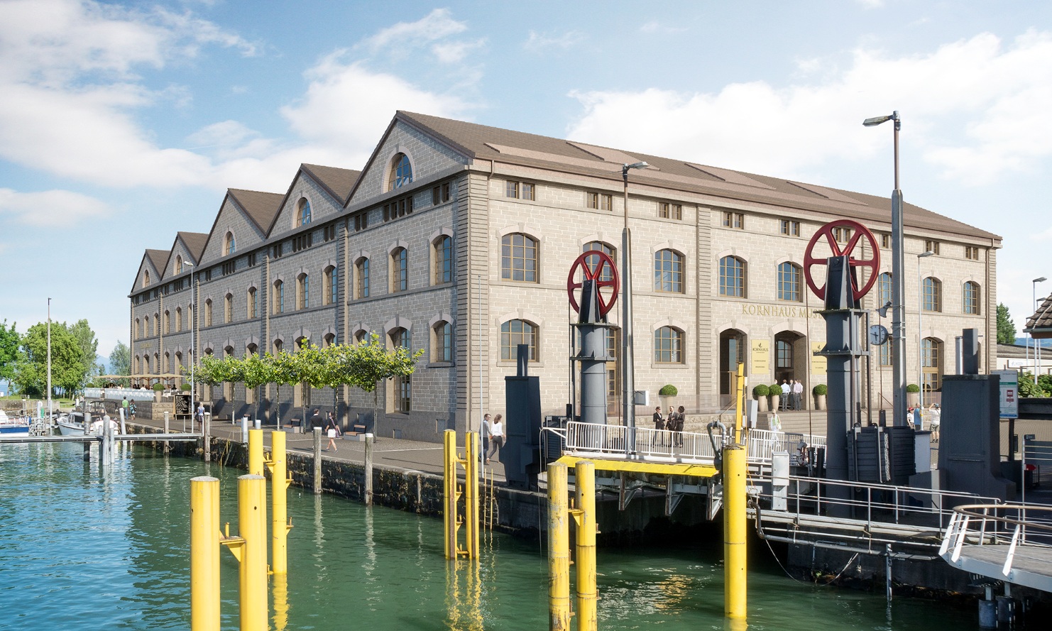 Vue du bâtiment Kornhaus depuis le port de Romanshorn.