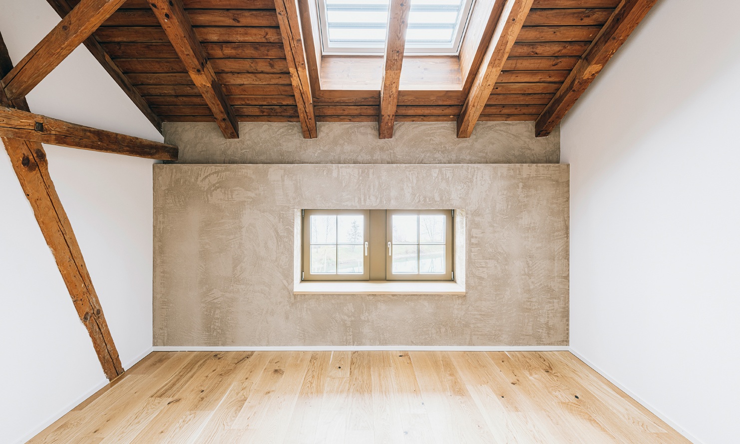 Room in the Kornhaus with windows