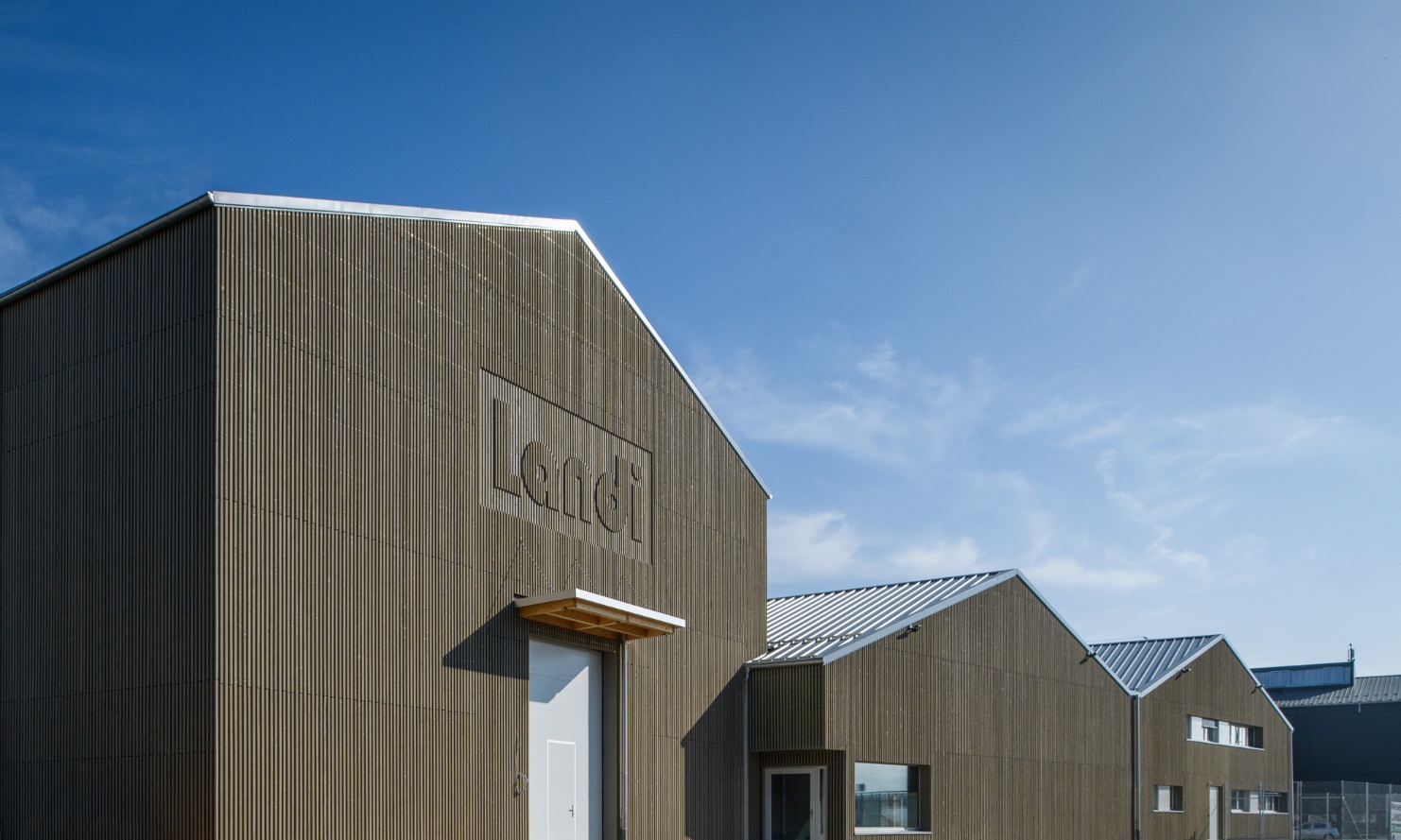 Vue de face du magasin Landi à Gossau