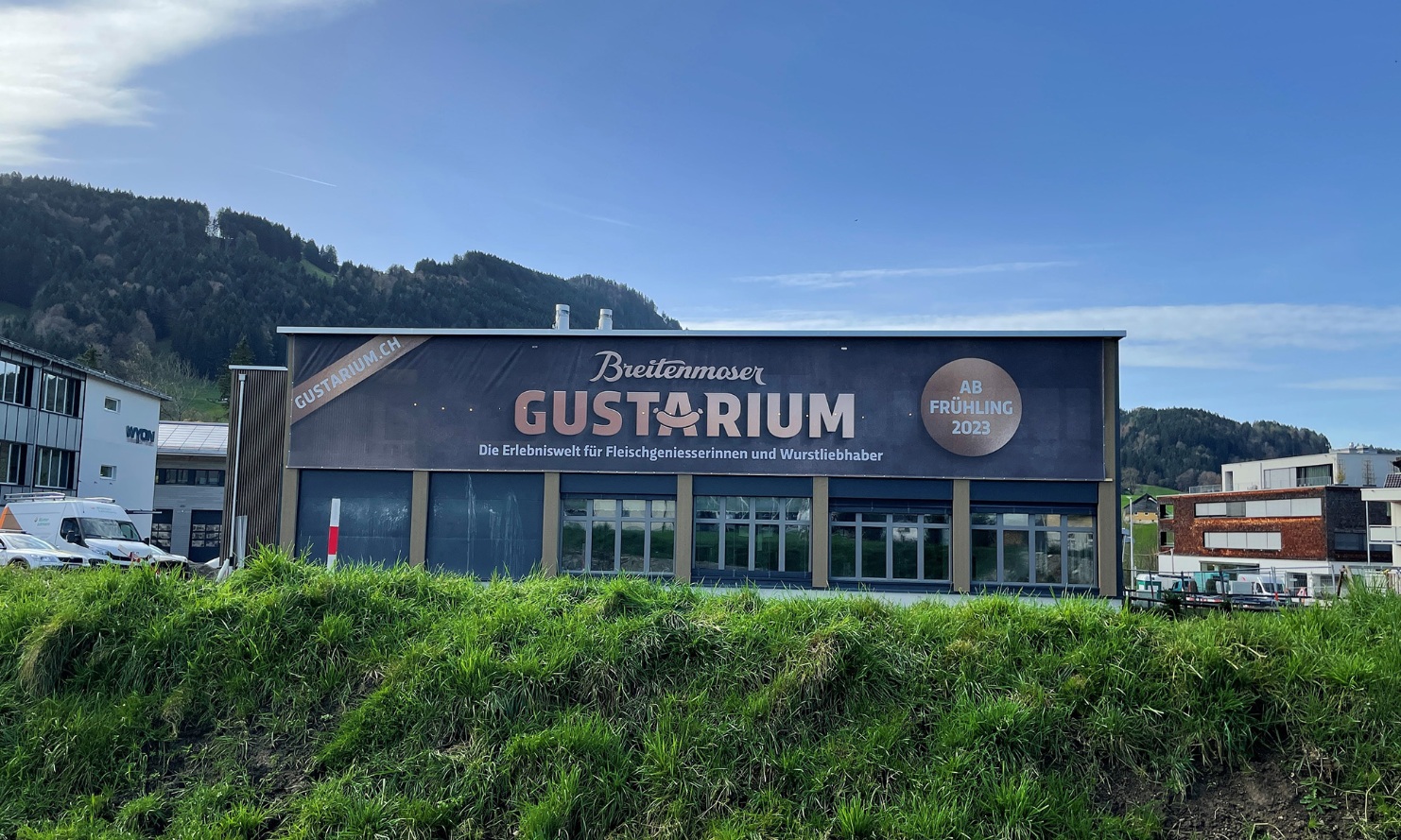 Exterior view of the Breitenmoser Gustarium, the world of experience for meat lovers.