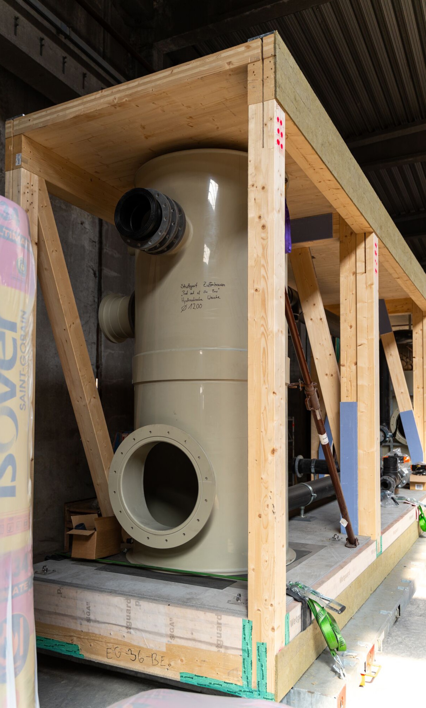 Vorgefertigtes und ausgestattetes Holzmodul für das mobile Schwimmbad 