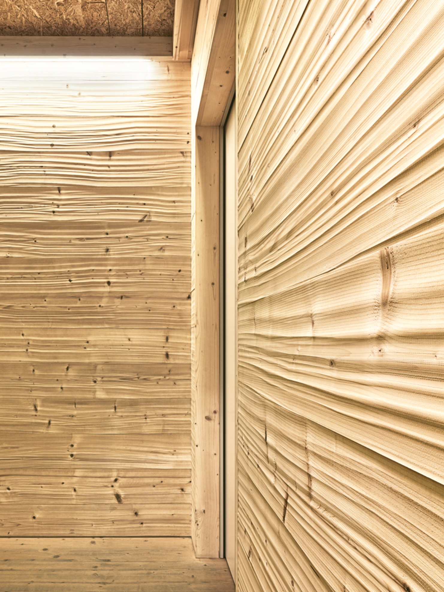 Photo showing Structured Wood walls in the Lehmann Group reception area