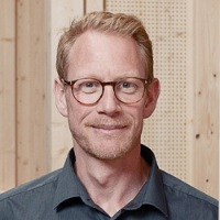 Portrait Lukas Osterwalder responsable de la division Construction modulaire Blumer Lehmann