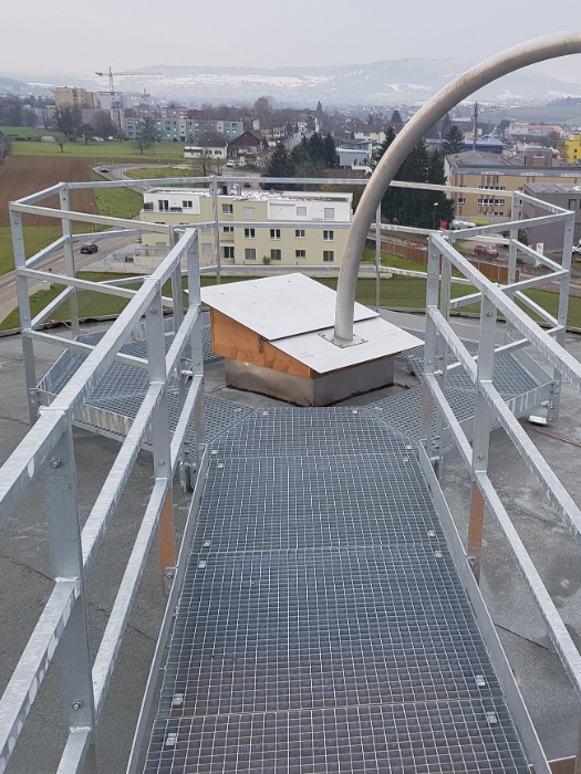 Feuerverzinktes Stahlpodest des Streugutsilos in Bülach