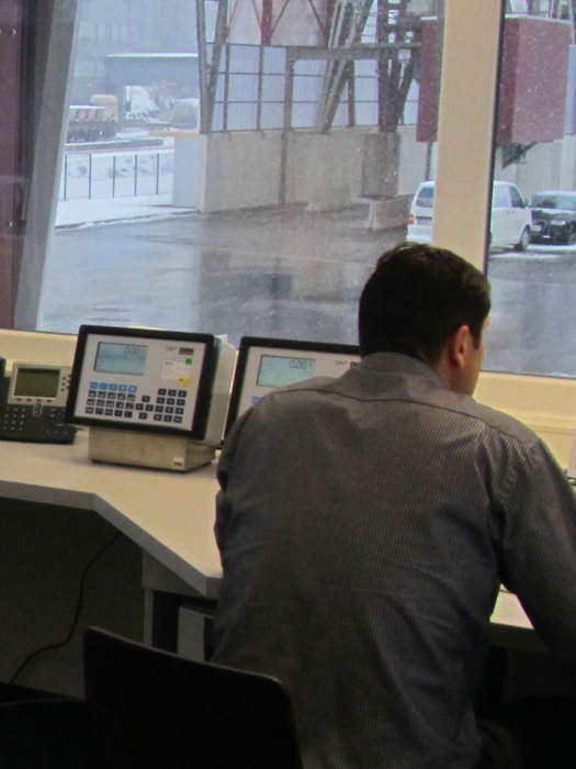 Poste de travail dans l'installation de chargement du silo de produits d'épandage de Haigerloch Allemagne