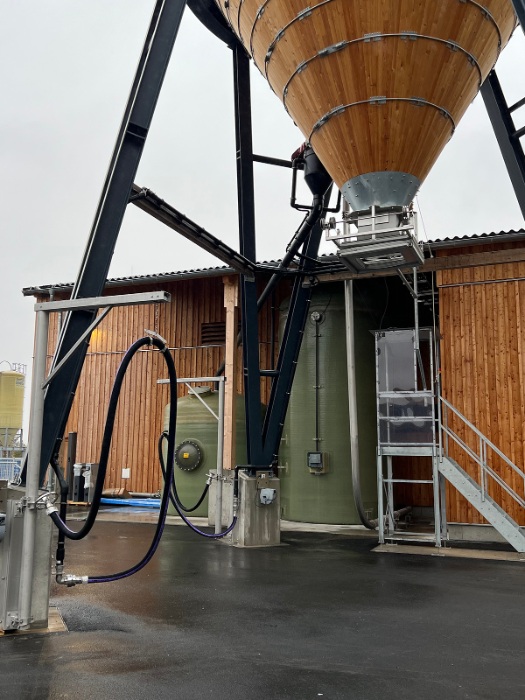 Detailed view of the silo outlet