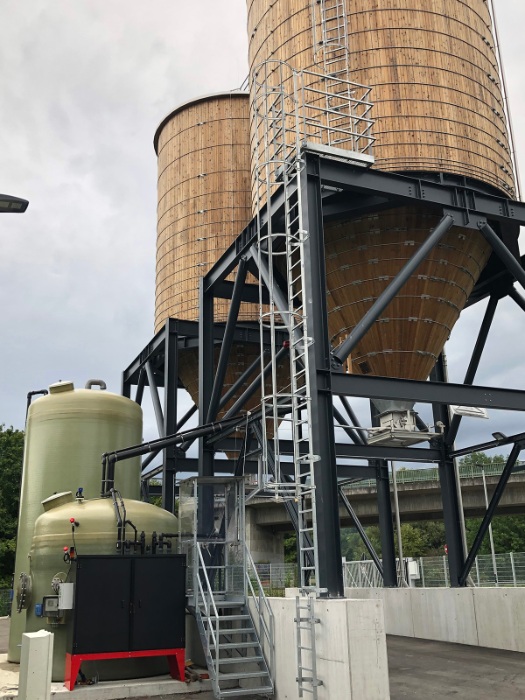 Hochaufnahme der Siloanlage in Uhingen