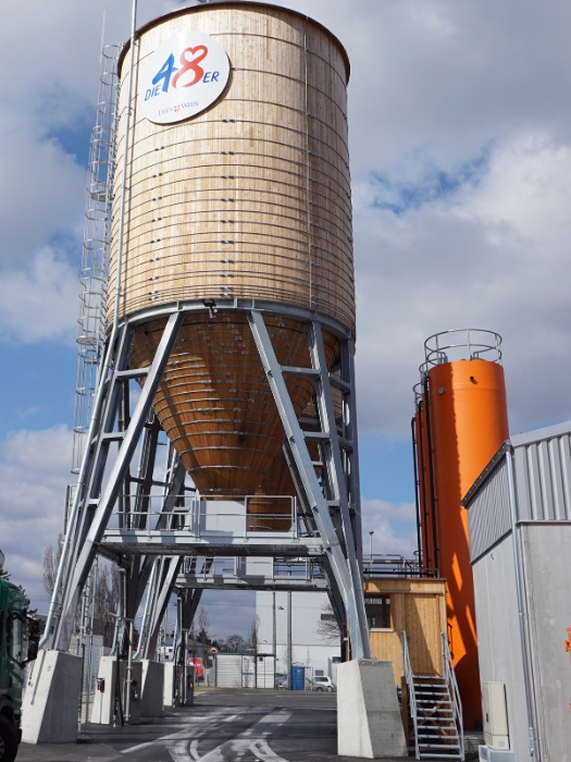 Silos en bois ronds d'un volume de 500m3 chacun et installation de saumure