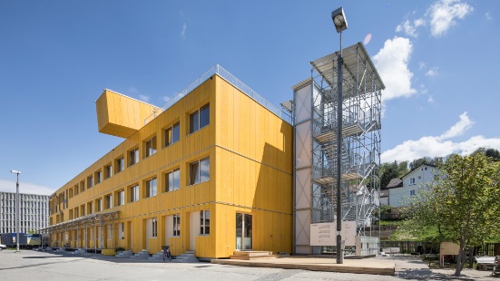 Seitenansicht Lattich Gebäude
