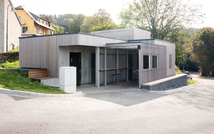 Full view of the modular bistro design