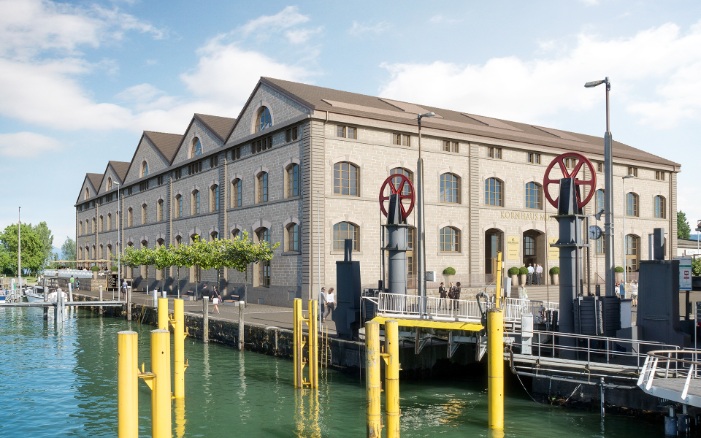 Blick auf das Kornhaus vom Hafen in Romanshorn.