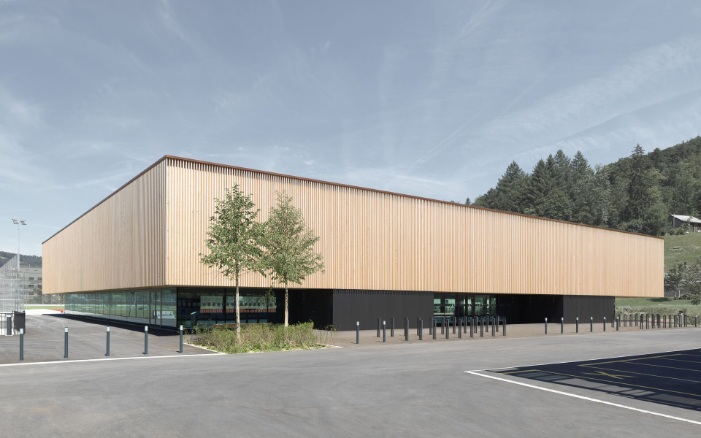 Vue globale de la salle de sport de Rietwis en construction en bois.