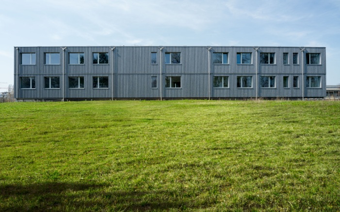 Two-storey temporary office building for the University of Lausanne.