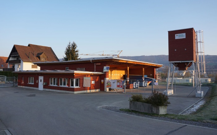 Kleinsilo aus Holz in Dänikon