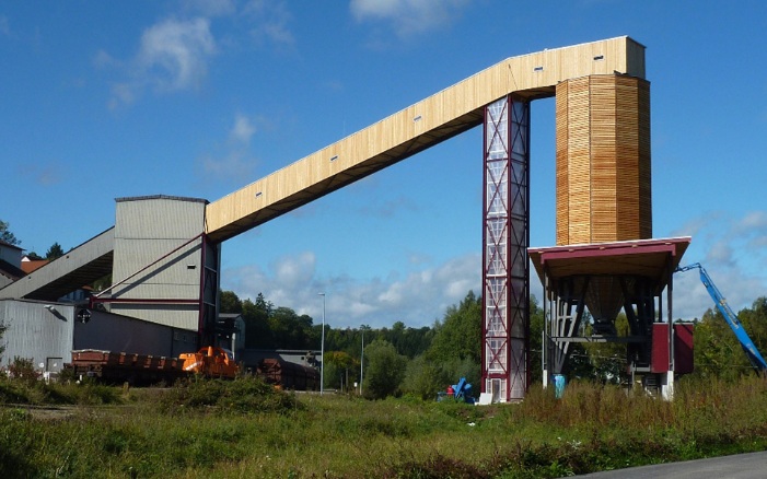 Siloanlage mit Streugutsilo, Verladeanlage und Fachwerkbrücke in Haigerloch Deutschland