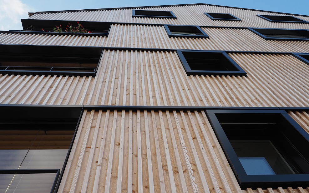 Facade cover strips seen from below