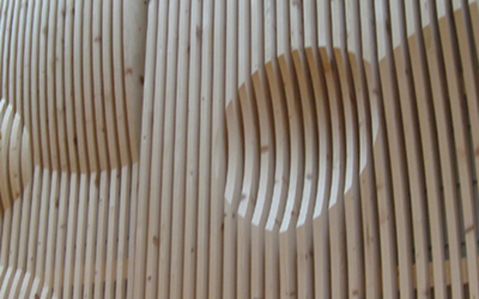 Detailansicht eines 3-D-Holzprofils