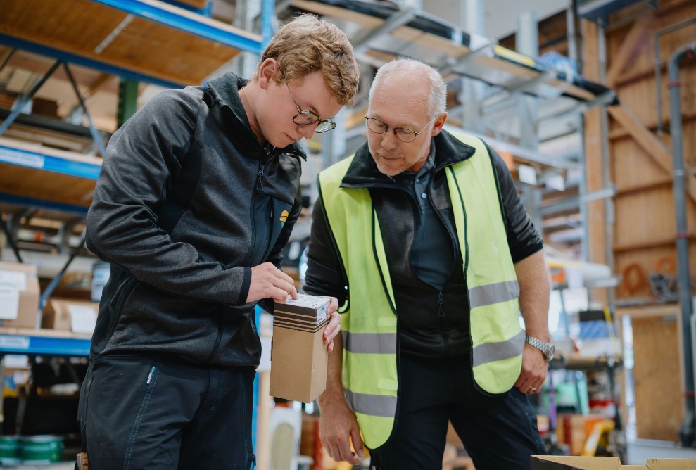 Logistician