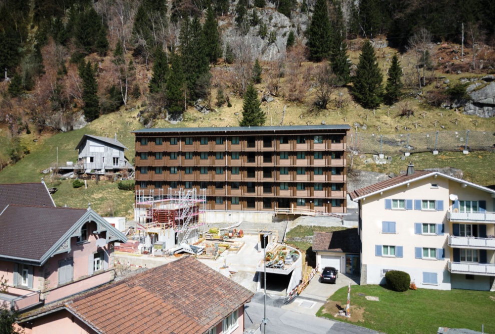 Le bâtiment résidentiel Dammastock, avec beaucoup de bois à l’intérieur et à l’extérieur.