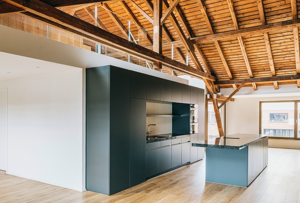 Open-plan kitchen with gallery