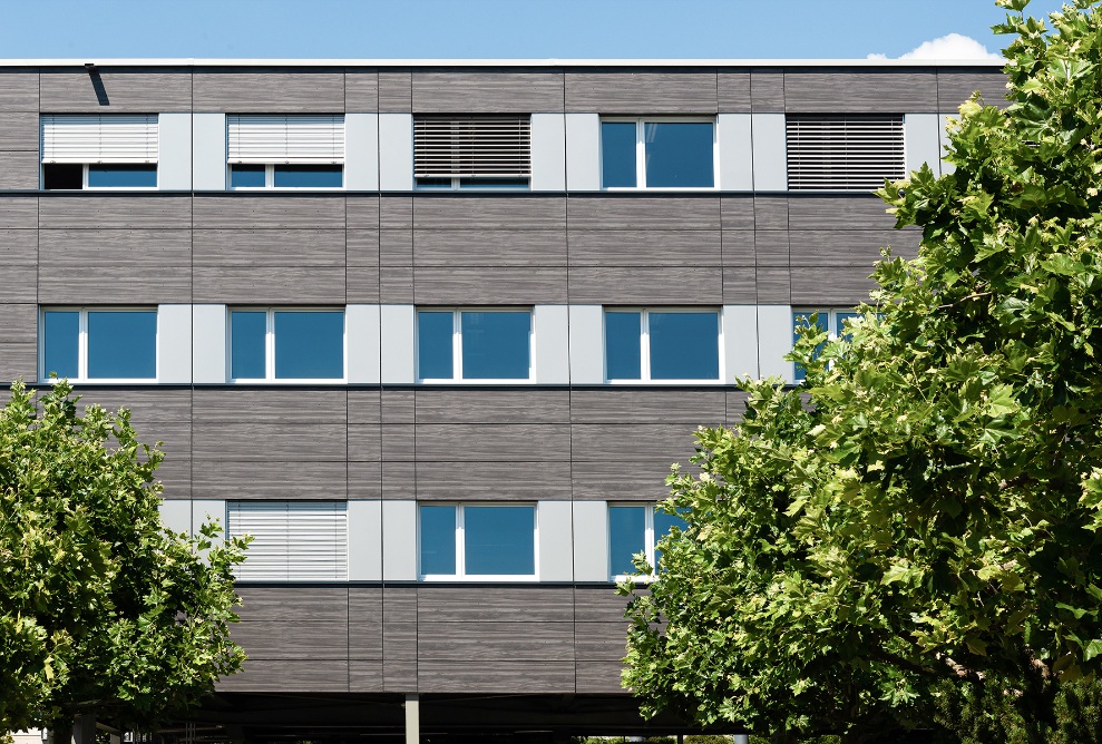 The facade on the temporary office building for the Lausanne transport authority.