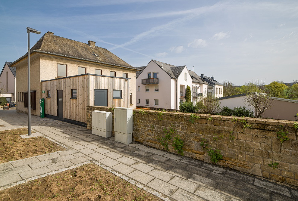 Seitenansicht der Toilettenanlage Biwer 