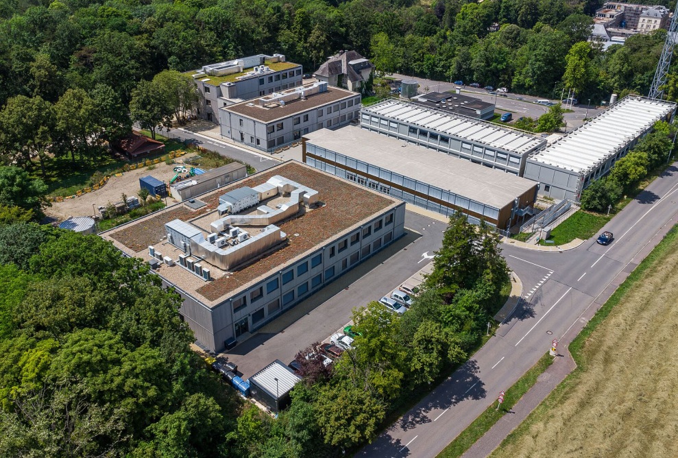 Der Schulneubau aus der Vogelperspektive