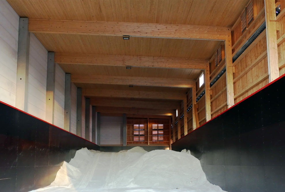 Complete facility, Ulm (DE), inside of the salt storage depot with salt