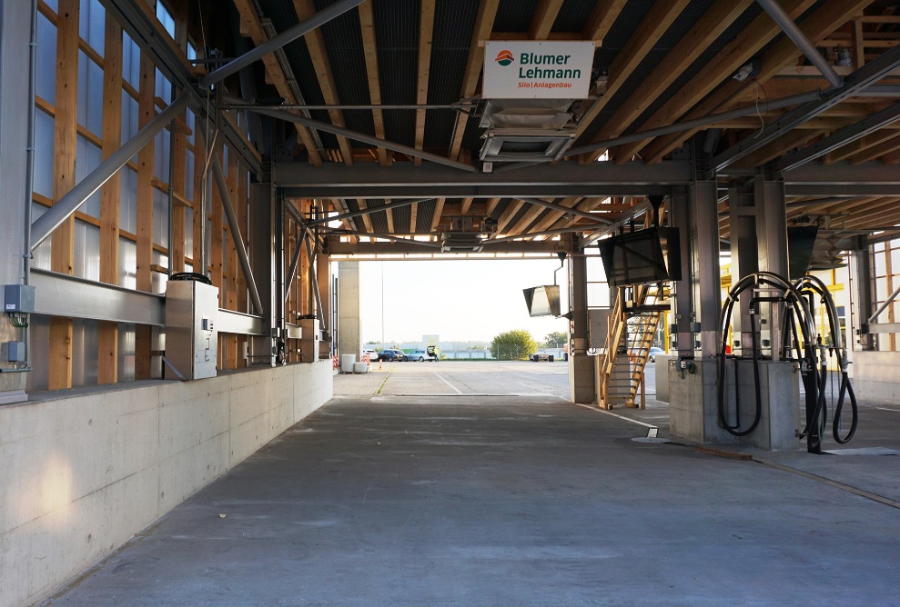 Vue intérieure de l'installation de silos modulaires à Fribourg